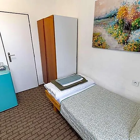 Hostel Turisticka *