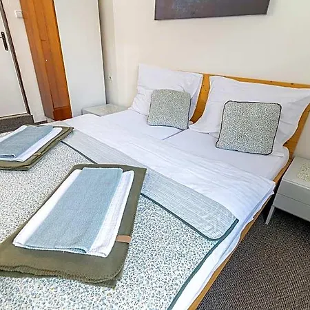 Hostel Turisticka